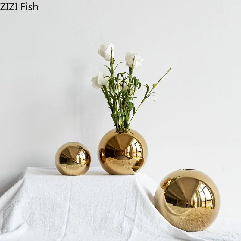 Gold Sphere Ceramic Vase product photo 4