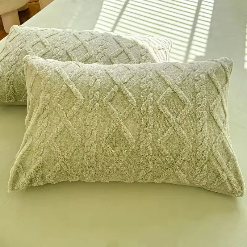 Plush Velvet Bed Pillowcase product photo 5