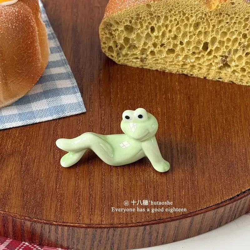 Frog Chopstick Rest, Cute Ceramic Spoon & Utensil Rest