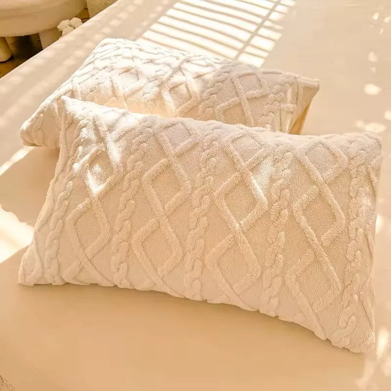 Plush Velvet Bed Pillowcase product photo 1