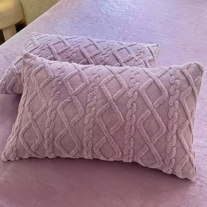 Plush Velvet Bed Pillowcase product photo 4