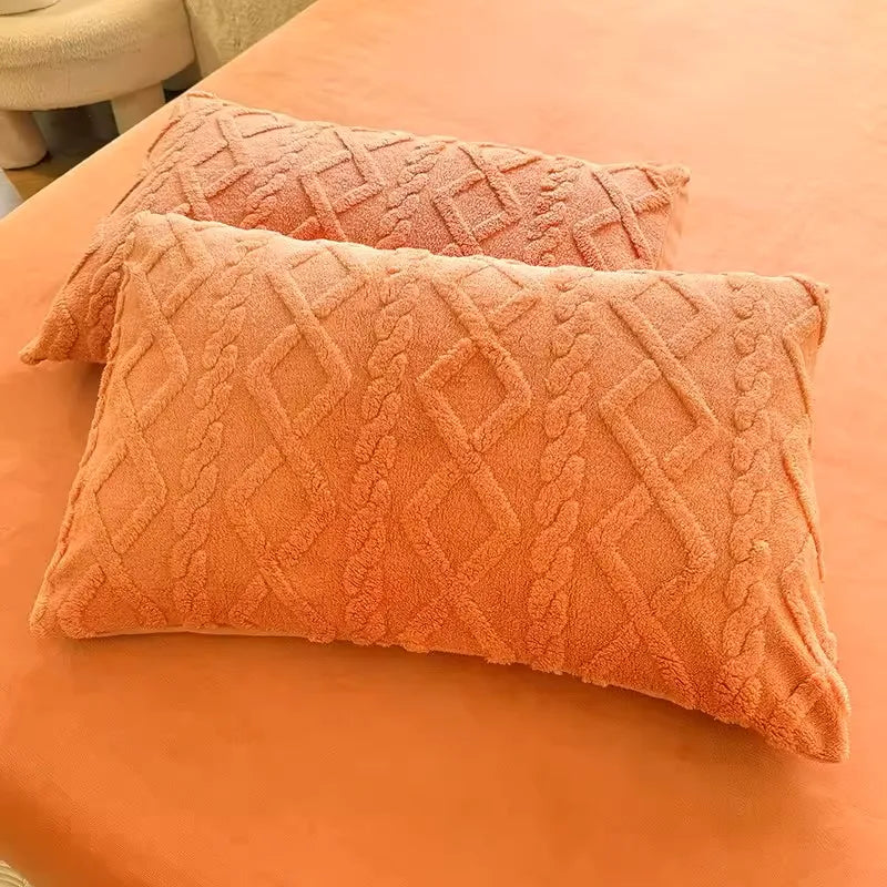 Plush Velvet Bed Pillowcase product photo 3