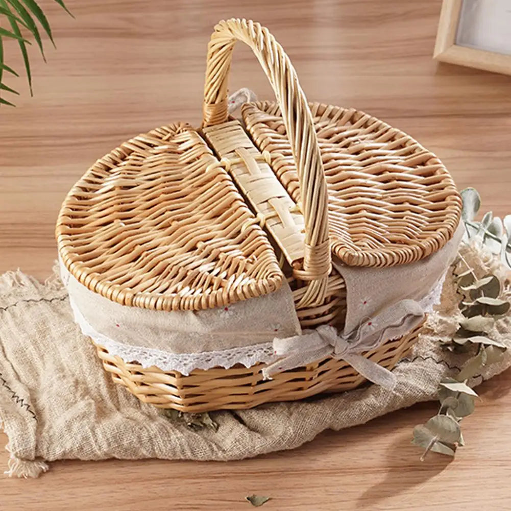 Rattan picnic basket with linen liner